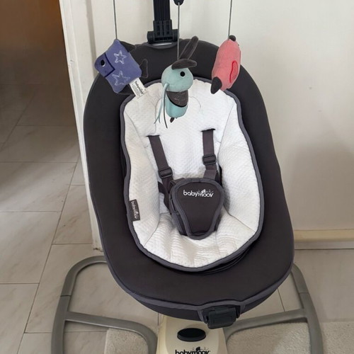 Babymoov Baby Relax Swoon used with Music and Vibration