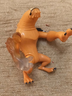 Ben 10 Wildmutt Battle Pose Variant 4" action figure used Bandai