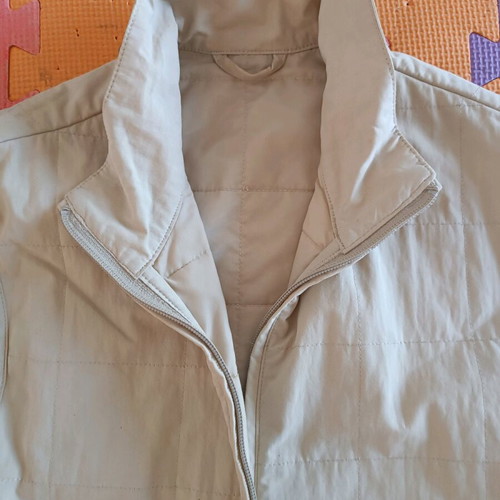 Belfe vintage beige vest like new, size L
