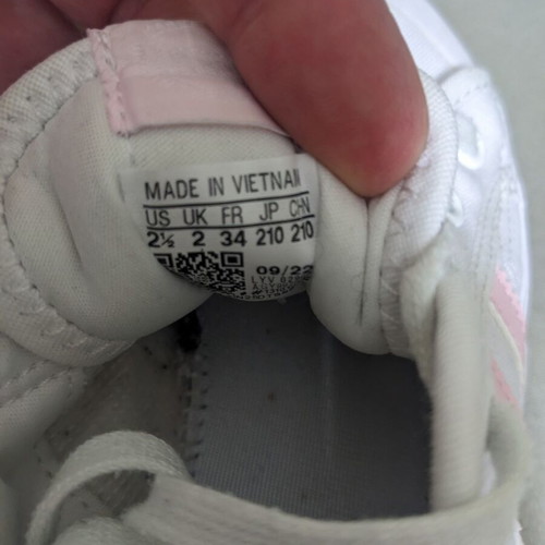 Adidas kids sneakers size 34 white canvas like new