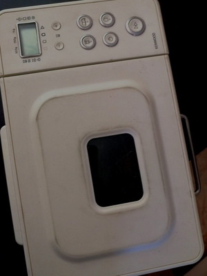 Household oven like new, suitable for baking bread and cake