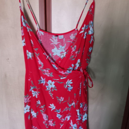 Red floral dress large H&M like new