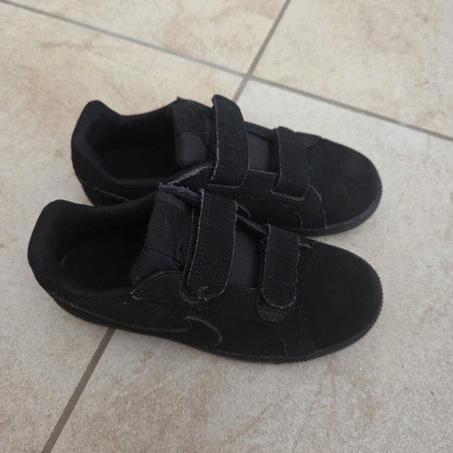 Nike αθλητικά παπούτσια νούμερο 31 σαν καινούργιο, μαύρα