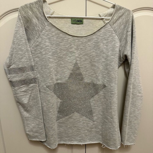 Kate London sweatshirt gray silver with star like new, size S