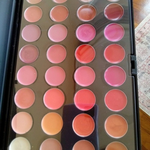 Palette with 32 lipsticks new
