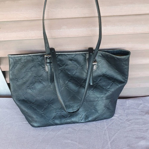 Longchamp shoulder bag used, soft leather, size M, black