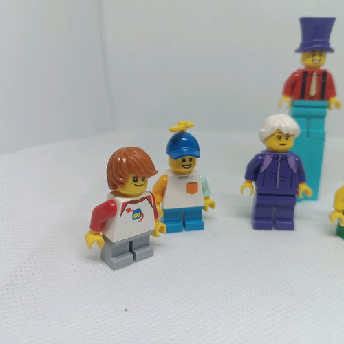 Lego set 6 figures like new, kids, grandma, stilt walker, makeup artist