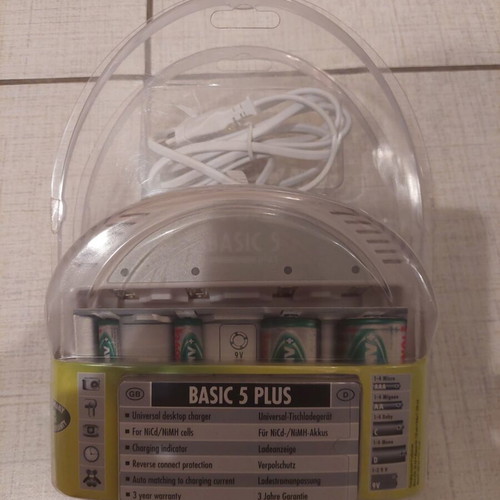 Ansmann Basic 5 Plus desktop charger like new