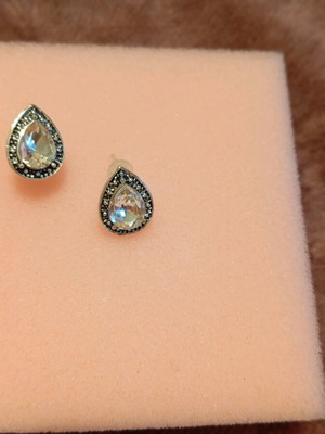 Teardrop stud earrings with rhinestones new, gift steel heart dangle earrings