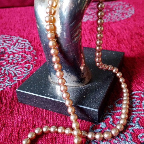 Necklace pink metallic faux pearl used