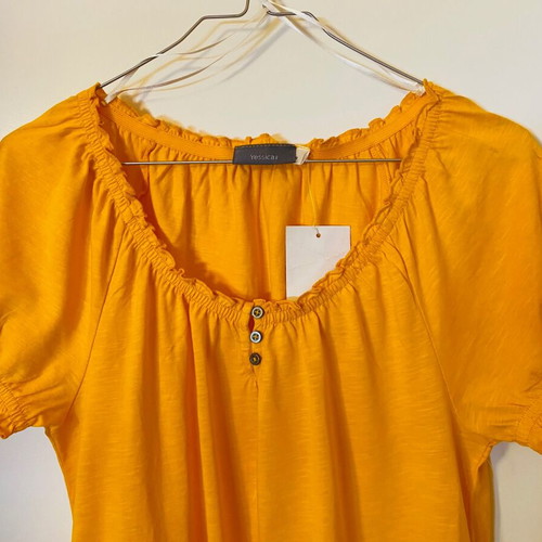 Women's mako t-shirt new, short sleeve, size small, mustard color