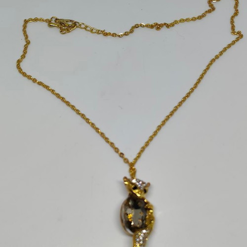Fox Pendant Necklace like new, gold color with stones