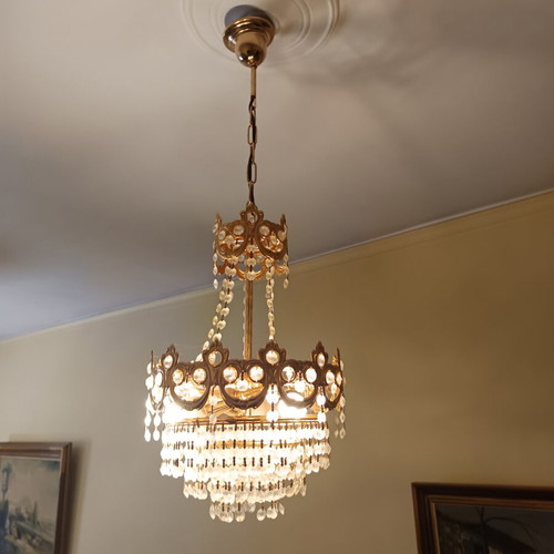 Small chandelier like new