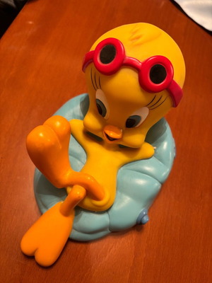Tweety Piggy Bank new