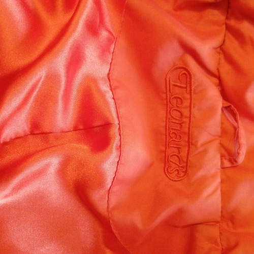 Sleeveless women's jacket like new, size large, orange