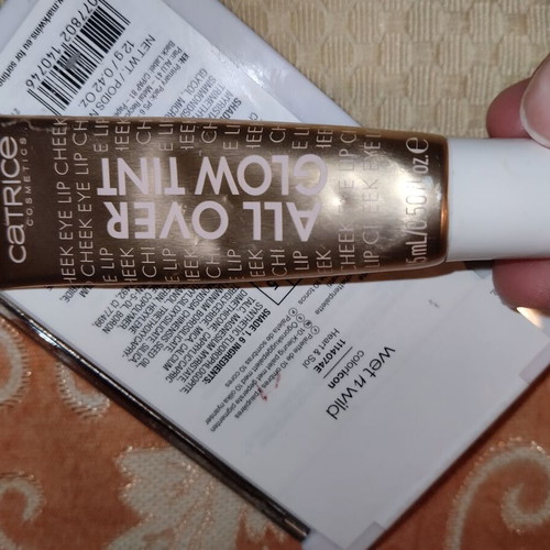Wet and Wild eyeshadows and Catrice All Over Glow Tint like new