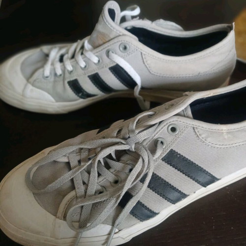 Adidas athletic shoes used, gray, size 42.5