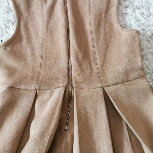 Suede dress camel like new, size 128 for girls