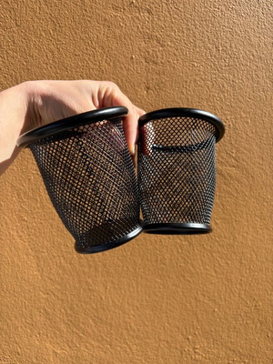 Pencil holders like new, set of two black metal