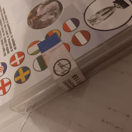 Euro 2004 official review DVD like new