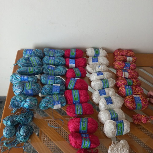 Knitting set new condition