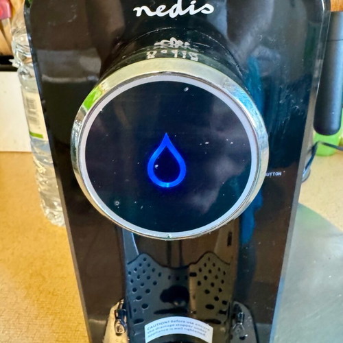 Nedis KAWD100FBK kettle like new, 2.5L hot water dispenser