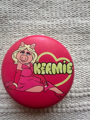 Disney Miss Piggy compact mirror new