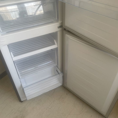 Delonghi refrigerator freezer