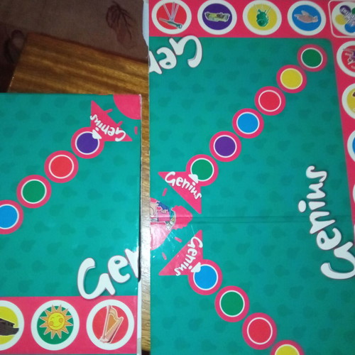 Knowledge board game used 7+