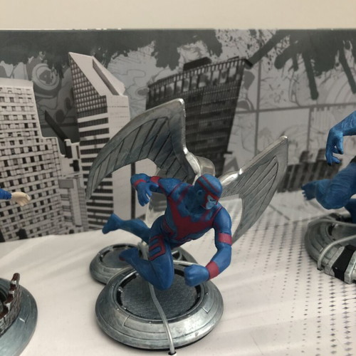 X-Men Figurine Playset Disney Store with 7 Figures like new
