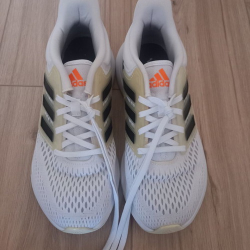 Adidas women's athletic shoes like new, size 38.5, white