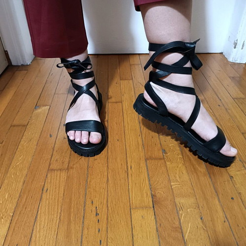 Black leather Asolo sandals new, size 39 with lug sole
