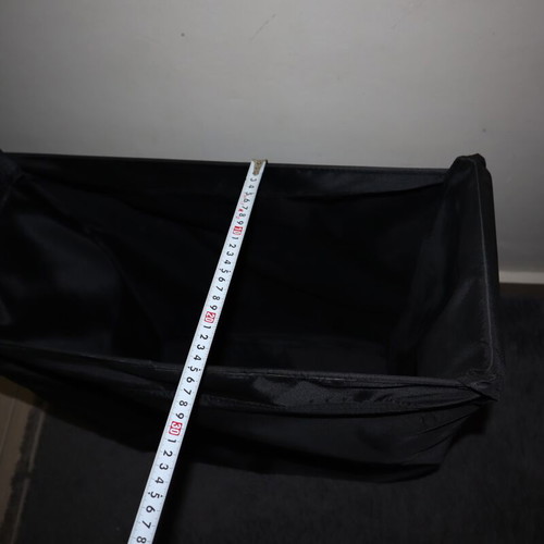 Laundry basket like new, 80 L capacity