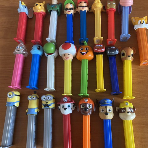 Pez candy dispensers vintage set of 24, like new