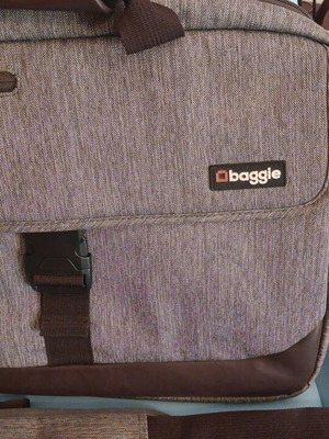 Baggie laptop bag like new, fabric with multiple pockets