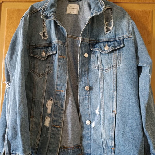 Stradivarius women's denim jacket like new, size M