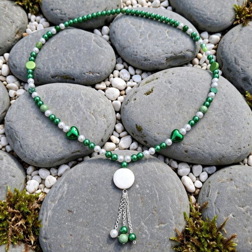 Handmade acrylic beaded necklace and earrings set green and white, new