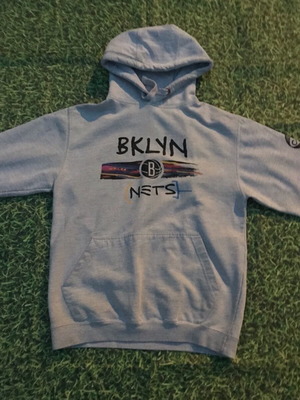 Bklyn grey hoodie like new, size M