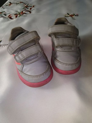 Adidas baby shoes used, size 21
