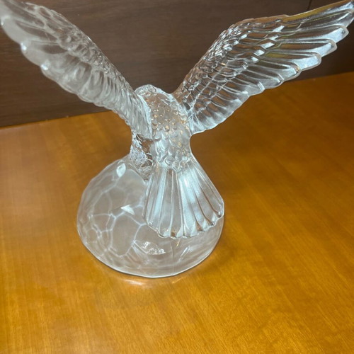 Vintage κρυστάλλινος αετός Cristal d’Arques σε πτήση με frosted βάση σαν καινούργιο