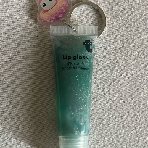 Flying Tiger Lip Gloss new, apple fragrance