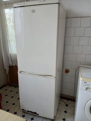 Refrigerator used