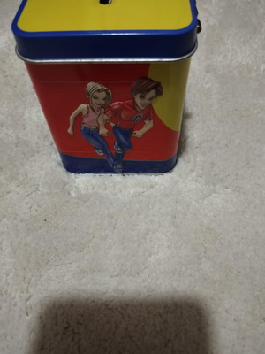 Caotoni tin money box like new, yellow with blue details