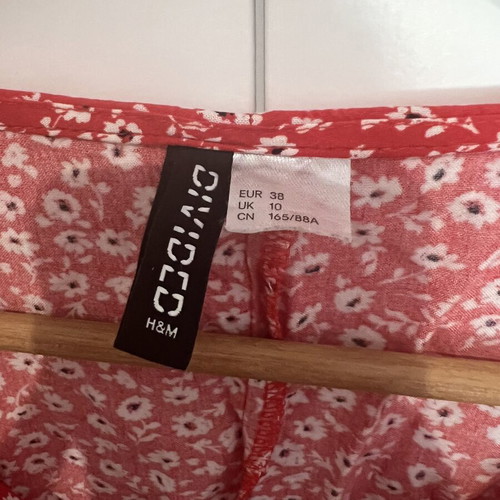 H&M red floral mini dress size EU 38 like new