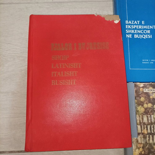 Set of Albanian agricultural books used
