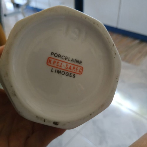 Porcelain vase Limoges like new