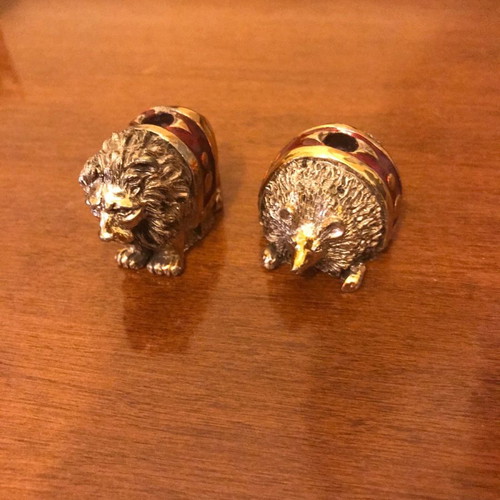 Hedgehog and lion set used, miniature enamel figurines