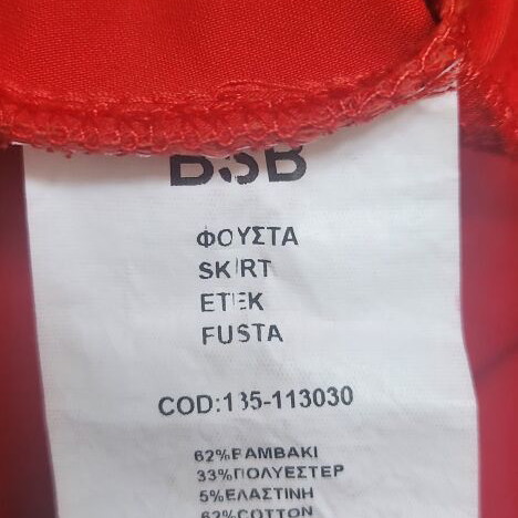 Bsb red high-waisted pleated skirt like new