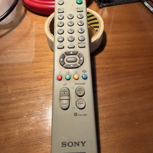 Sony RM887 remote control used, missing back cover