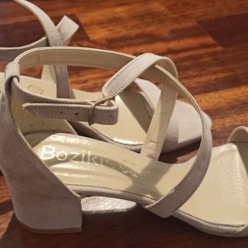 Bozikis women's beige sandals used, size 38